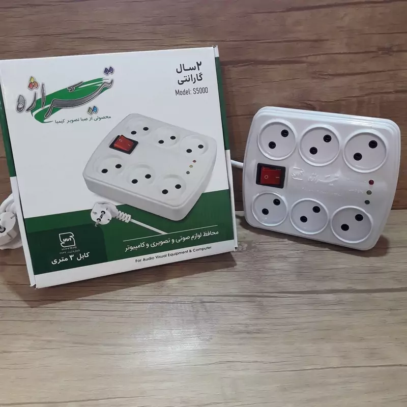 محافظ و چند راهی لوازم صوتی و تصویری و کامپیوتر تیراژه کابل 1/8 متری